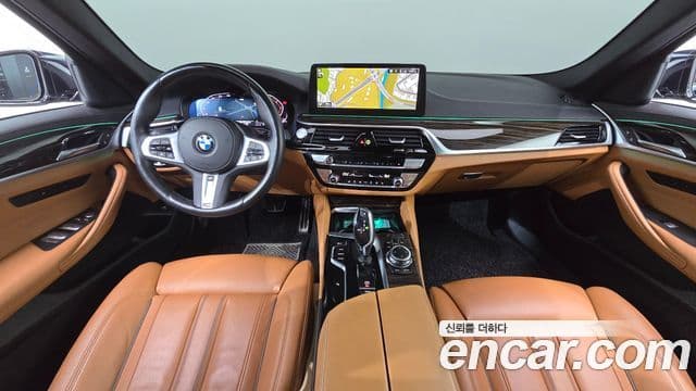BMW 5 Series 2022 — ფოტო 7/20