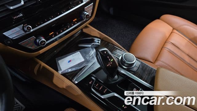 BMW 5 Series 2022 — ფოტო 9/20