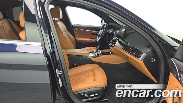 BMW 5 Series 2022 — ფოტო 11/20