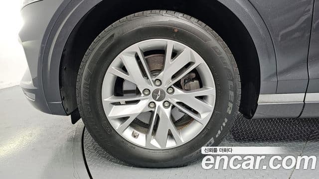 Genesis GV70 2022 — ფოტო 5/20