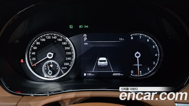 Genesis GV70 2022 — ფოტო 8/20
