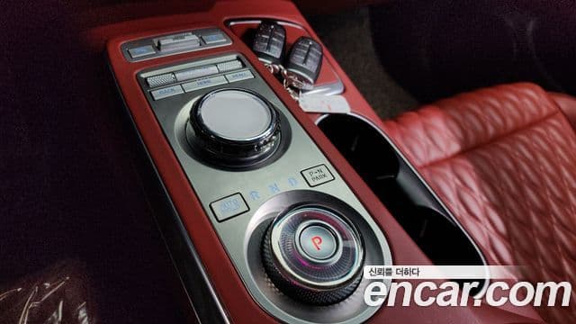 Genesis GV70 2021 — ფოტო 9/20