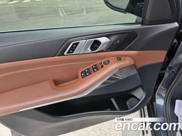 BMW X5 2022 — ფოტო 18/20