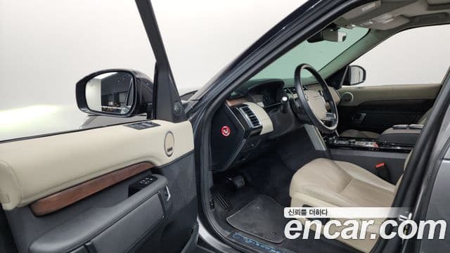 Land Rover Discovery 5 2019 — ფოტო 10/20