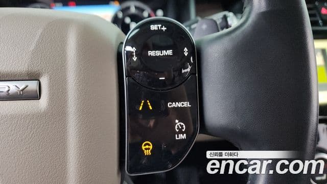 Land Rover Discovery 5 2019 — ფოტო 14/20