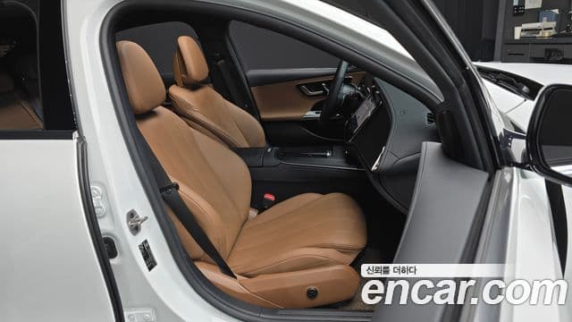 Mercedes-Benz E-Class 2025 — Şəkil 12/20