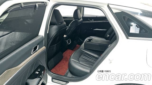 Kia K5 2021 — ფოტო 11/20