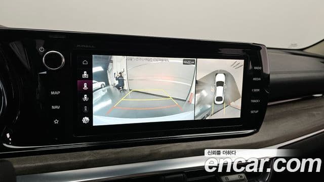 Kia K5 2021 — ფოტო 18/20