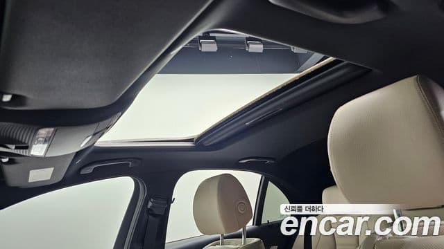 Mercedes-Benz E-Class 2022 — Şəkil 19/20