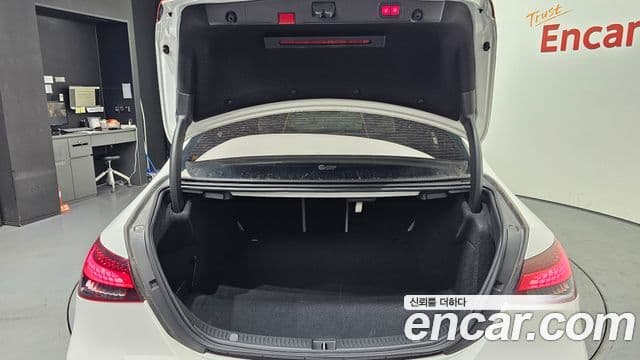 Mercedes-Benz E-Class 2022 — Şəkil 20/20