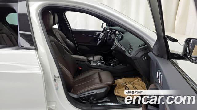 BMW 1 Series 2021 — Photo 16/20