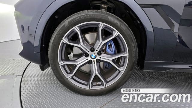 BMW X6 2021 — ფოტო 5/20