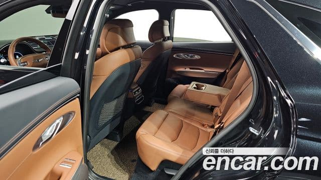 Genesis GV70 2023 — ფოტო 9/20