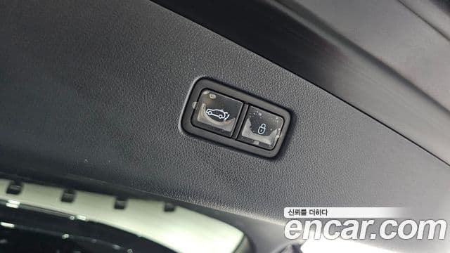Genesis GV70 2023 — ფოტო 11/20