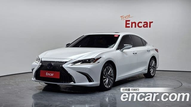 Lexus ES300h 2020 — Şəkil 1/20