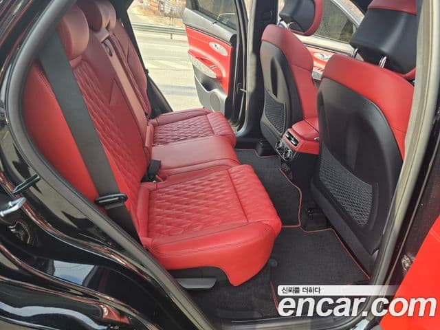 Genesis GV70 2022 — ფოტო 12/20