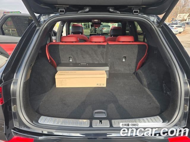 Genesis GV70 2022 — ფოტო 13/20