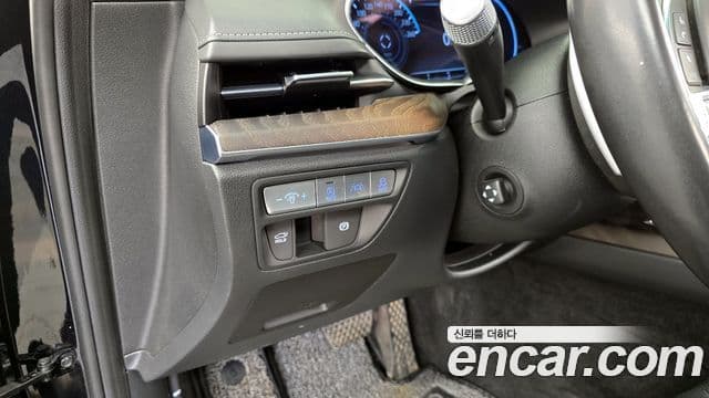 Genesis Electrified G80 2020 — ფოტო 16/20