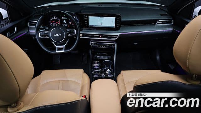 Kia K5 2023 — ფოტო 7/20