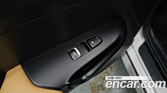 Kia K5 2023 — ფოტო 19/20