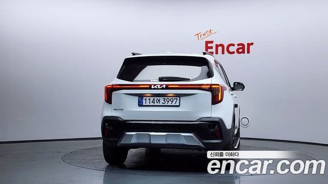 Kia Seltos 2024 — ფოტო 4/20