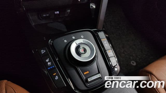 Kia Seltos 2024 — ფოტო 9/20