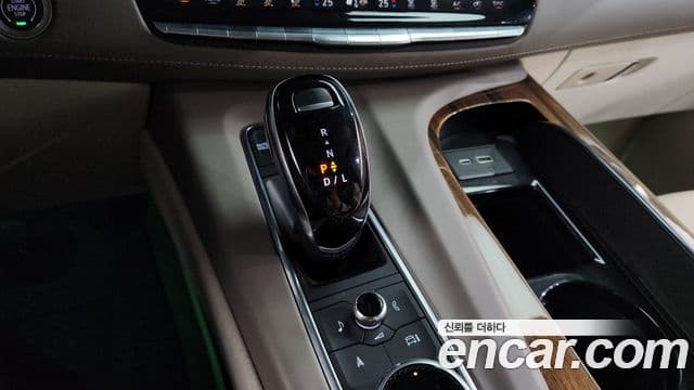 Cadillac Escalade 2021 — ფოტო 9/20