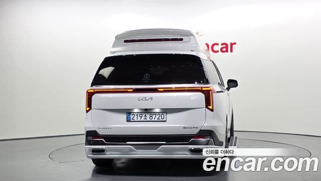 Kia Carnival 2024 — Фото 3/20