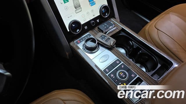Land Rover Range Rover 2022 — Şəkil 8/20