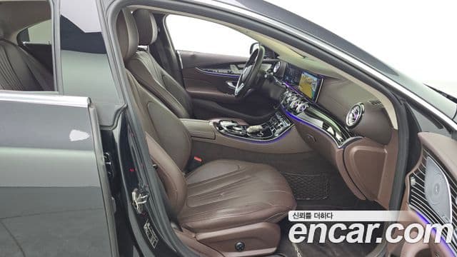 Mercedes-Benz CLS-Class 2019 — Photo 19/20