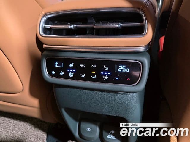 Genesis GV80 2024 — ფოტო 17/20