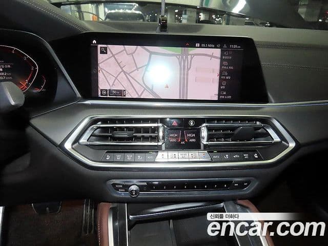 BMW X6 2020 — Şəkil 10/20