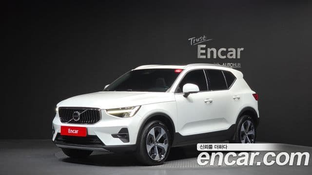 Volvo XC40 2022 — Şəkil 1/20