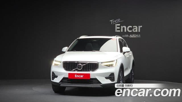 Volvo XC40 2022 — Şəkil 3/20
