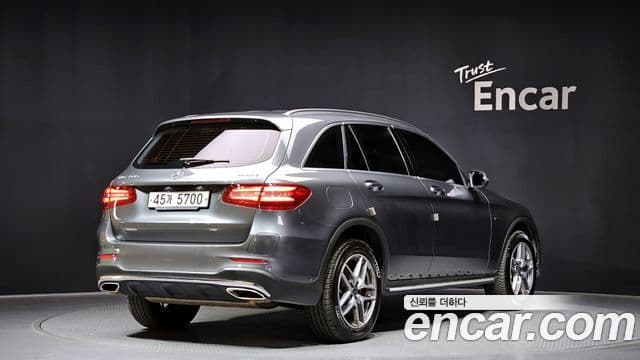 Mercedes-Benz GLC-Class 2018 — Photo 5/20