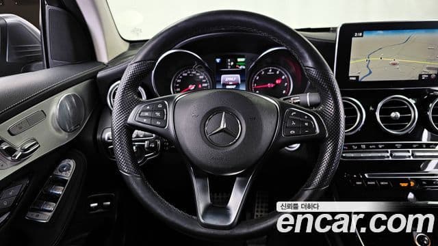 Mercedes-Benz GLC-Class 2018 — Photo 19/20