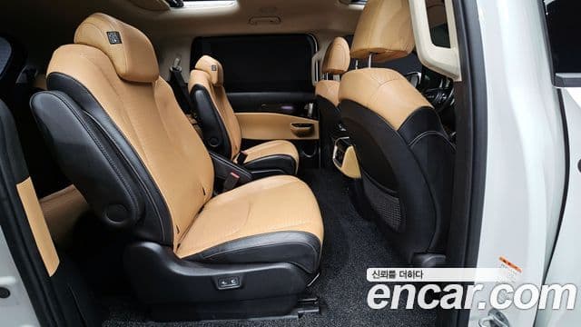 Kia Carnival 2022 — Şəkil 11/20