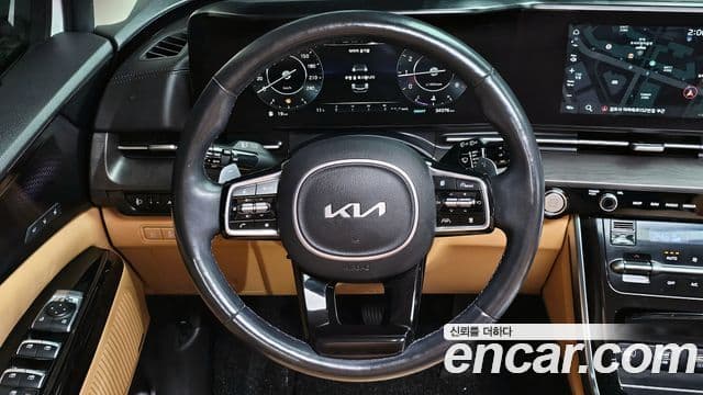 Kia Carnival 2022 — Şəkil 15/20