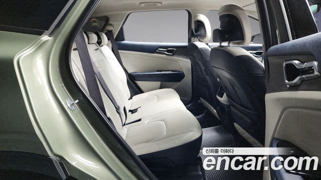 Kia Sportage 2022 — Şəkil 12/20