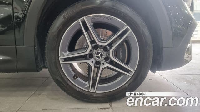 Mercedes-Benz GLB-Class 2020 — фото 4 из 20