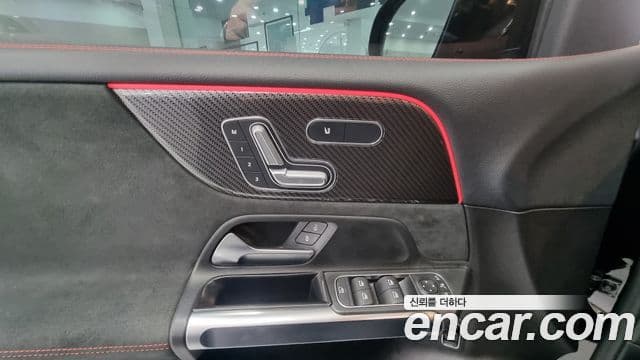 Mercedes-Benz GLB-Class 2020 — фото 13 из 20