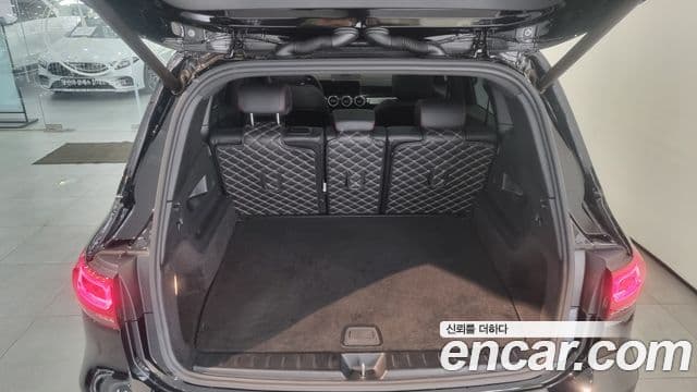 Mercedes-Benz GLB-Class 2020 — Şəkil 19/20