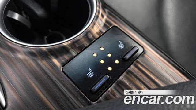 Toyota Camry 2019 — Şəkil 16/20