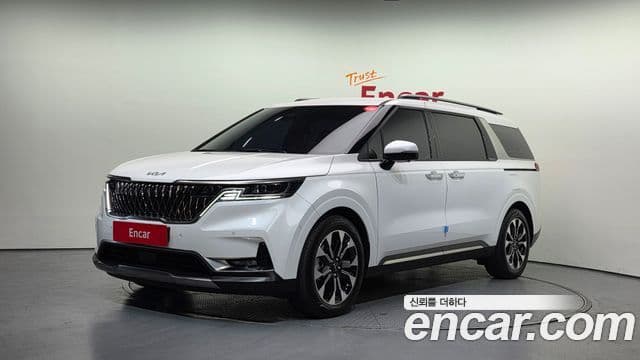 Kia Carnival 2023 — Фото 1/20