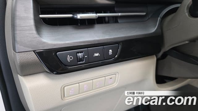 Kia Carnival 2023 — Фото 13/20