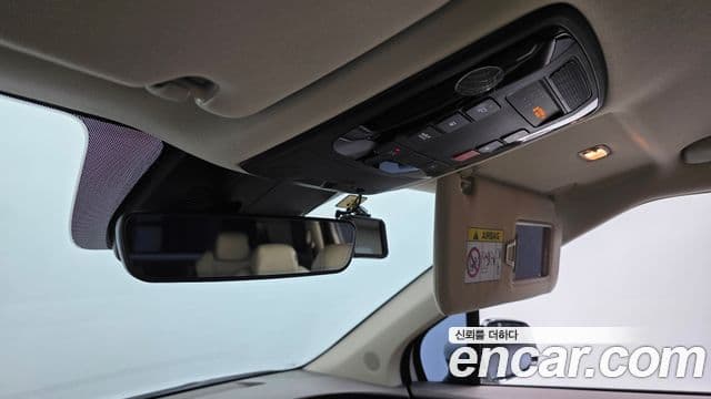 Kia Carnival 2023 — Фото 15/20
