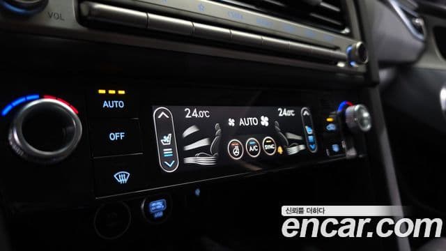 Genesis G70 2024 — Photo 18/20