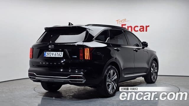 Kia Sorento 2021 — ფოტო 2/20