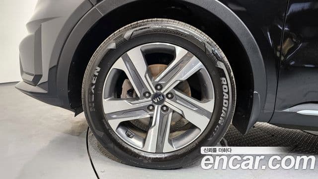 Kia Sorento 2021 — ფოტო 5/20