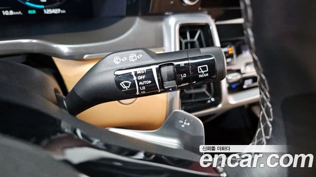 Kia Sorento 2021 — ფოტო 18/20